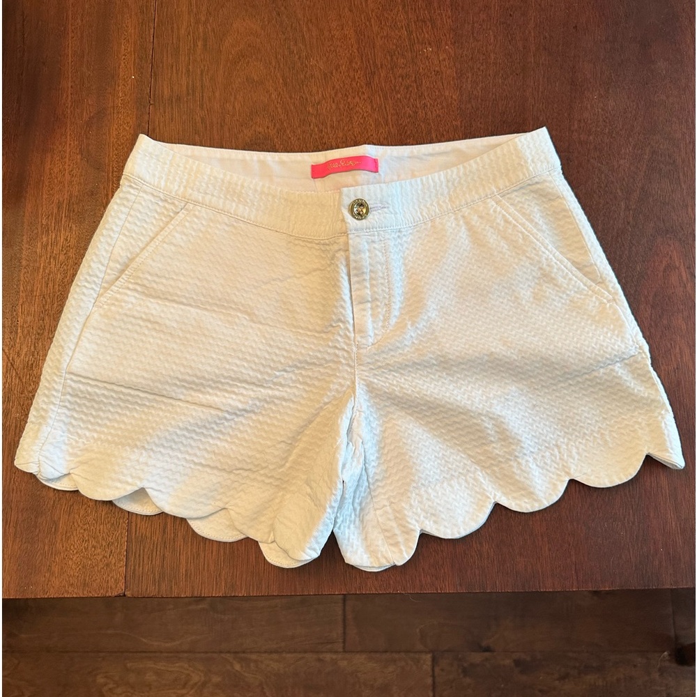 Lilly Pulitzer Women's 5 Inch Buttercup Scallop Hem Short size 4